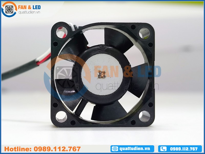 Quạt NMB 1204KL-04W-B59, 12VDC, 30x30x10mm