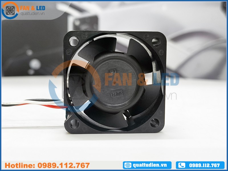 Quạt NMB 1608VL-S5W-B69(A90L-0001-0575#A), 24VDC, 40x40x20mm